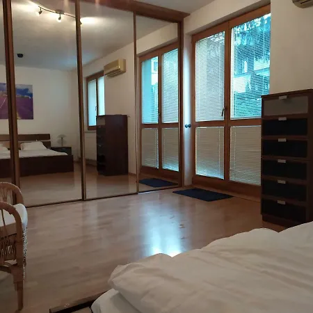 Apartamento Kate & Jenny - Two-level In The Old Town *